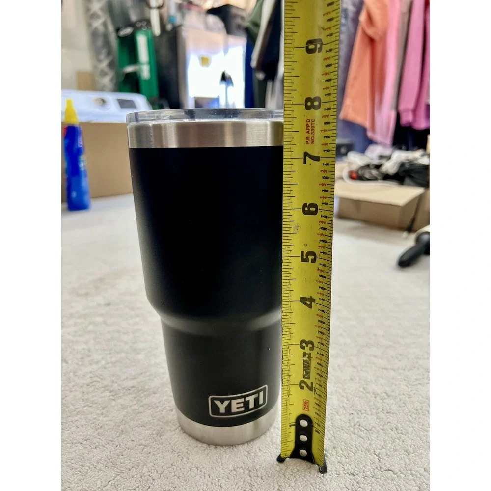 Yeti 30oz black tumbler‎